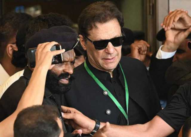 190 ملین پاؤنڈ کیس، عمران خان کی پے رول پر رہائی کی درخواست اعتراضات کے ساتھ واپس
