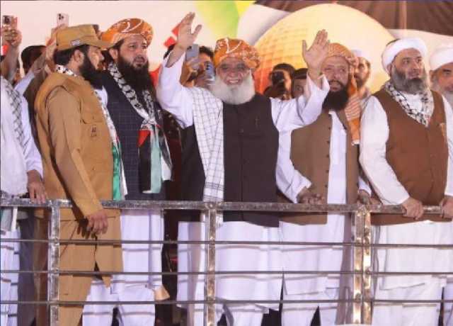 اسرائیل اور بھارت ایک جگہ پر کھڑے ہیں، مولانا فضل الرحمان