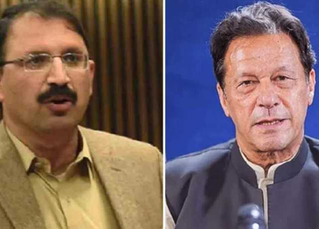 عمران خان کی جنید اکبر کو پبلک اکاؤنٹس کمیٹی کی چیئرمین شپ چھوڑنے کی ہدایت