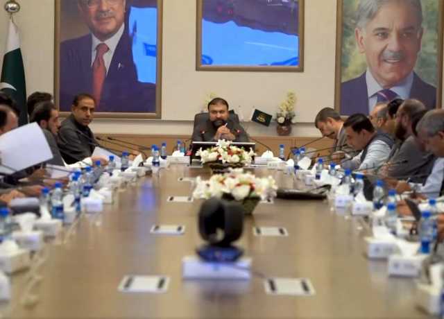 کوئٹہ، گرین بسز کی خریداری میں تاخیر پر سرفراز بگٹی برہم