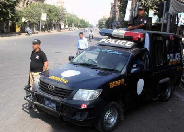 کراچی، اہم شخصیت کی گاڑی ٹریفک جام میں کیوں پھنسی، ایس ایچ او عہدے سے فارغ