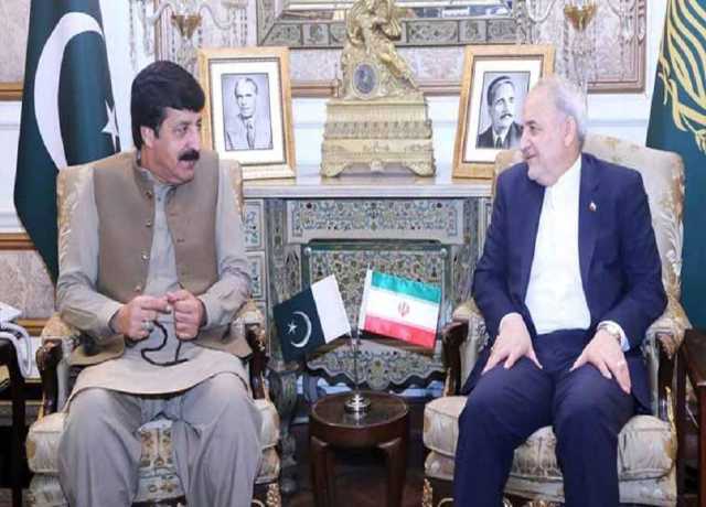 لاہور، گورنر ہاؤس میں ایران کے قومی شاعر کے مجسمے کی نقاب کشائی
