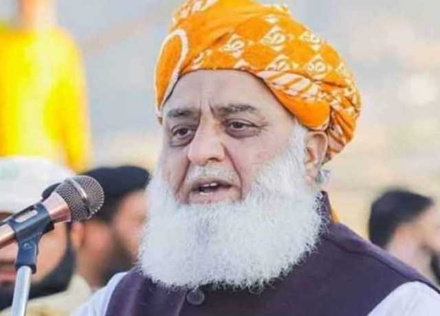 کم عمری کی شادی پر پابندی کا بل واپس نہ لیا گیا تو سڑکوں پر آئیں گے، فضل الرحمان
