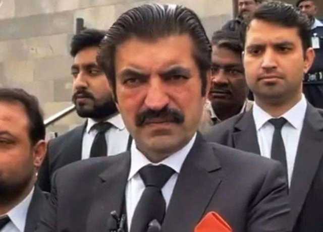 پی ٹی آئی میں کلچربن چکا ہے کسی کو گندا کرنا ہو تو اس پر اسٹیبلشمنٹ کا آدمی ہونے کا الزام لگا دو، شیر افضل