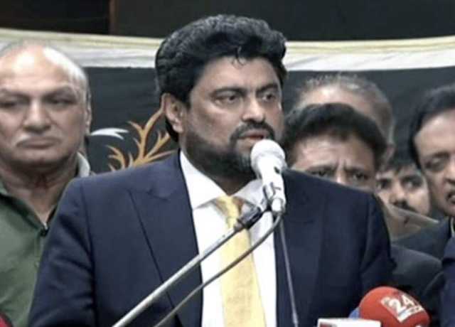 ڈمپرز کی ٹکر سے ہلاکتیں، گورنر سندھ کا لواحقین کو پلاٹ و بچوں کو اعلیٰ تعلیم دلوانے کا اعلان