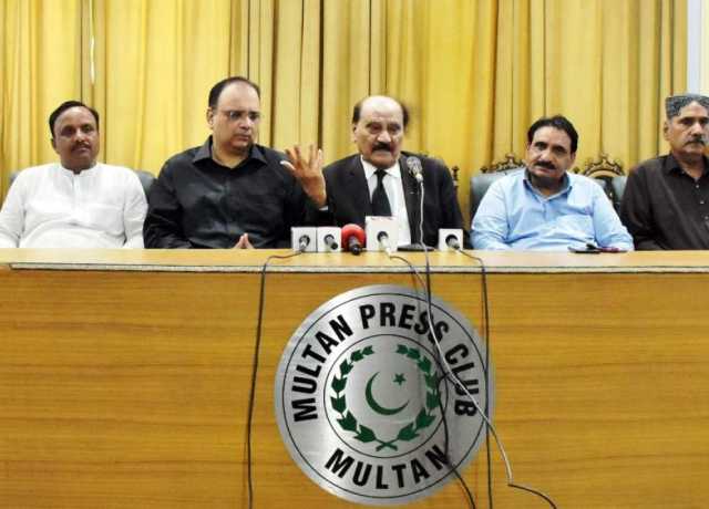  وزیراعظم پاکستان کو امریکی صدر ٹرمپ کو امن کا داعی نہیں قرار دینا چاہیے تھا، حبیب اللہ شاکر 