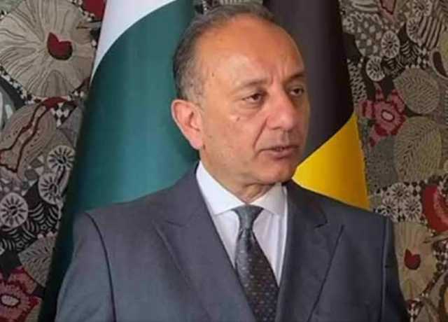 بھارت کے پہلے 2، اب 6 جہاز گرائے، اگلی بار 60 اور 600 بھی گرا سکتے ہیں، مصدق ملک