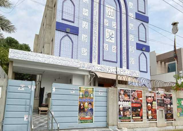 ویلنشیاء ٹاون لاہور میں سربمہر کی گئی امام بارگاہ کھول دی گئی