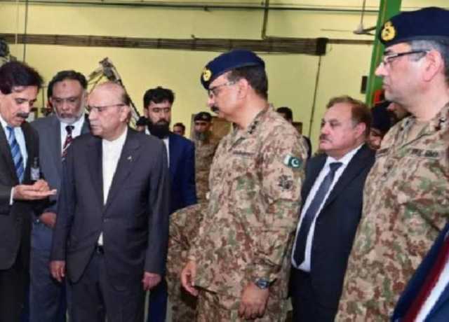 آصف علی زرداری کا آرڈیننس فیکٹری واہ کا دورہ، مختلف شعبوں کا معائنہ کیا