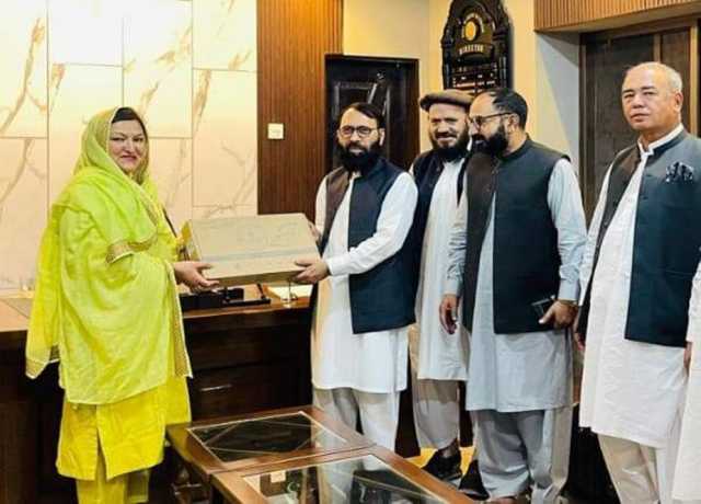 ایچ ای سی نے جی بی کے کالجز کیلئے 349 لیپ ٹاپس فراہم کر دیئے