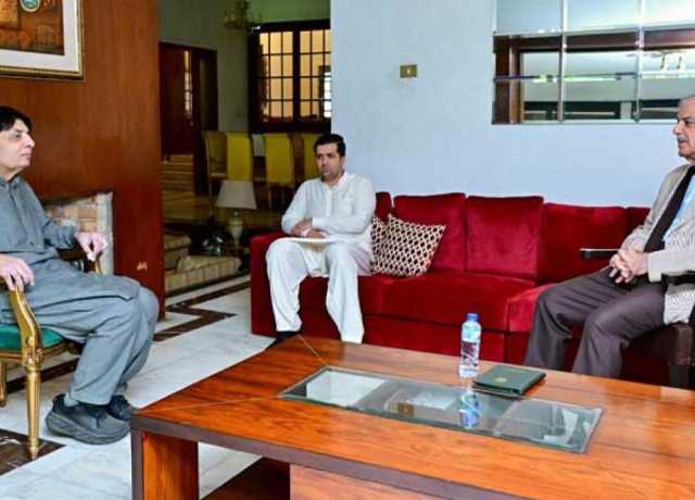 سیاسی منظر نامے میں تبدیلی متوقع، شہباز شریف اچانک چودھری نثار کو ملنے پہنچ گئے