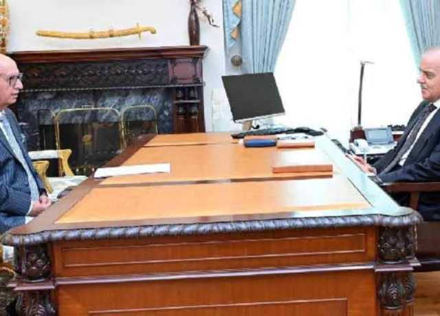 شہباز شریف سے عرفان صدیقی کی ملاقات، تعلیمی اداروں بارے گفتگو