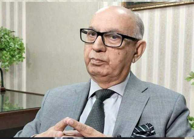 خیبر پختونخواہ حکومت کیخلاف عدم اعتماد کی کوئی تجویز زیر غور نہیں، عرفان صدیقی