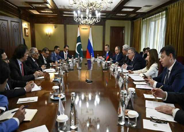 پاکستانی وفد کی روس کے نائب وزیراعظم الیکسی اوورچک سے ماسکو میں ملاقات