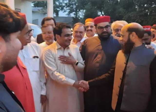 سینیٹر ایمل ولی نے جرگے کے حکم پر چیئرمین پی ٹی اے کی معذرت قبول کرلی