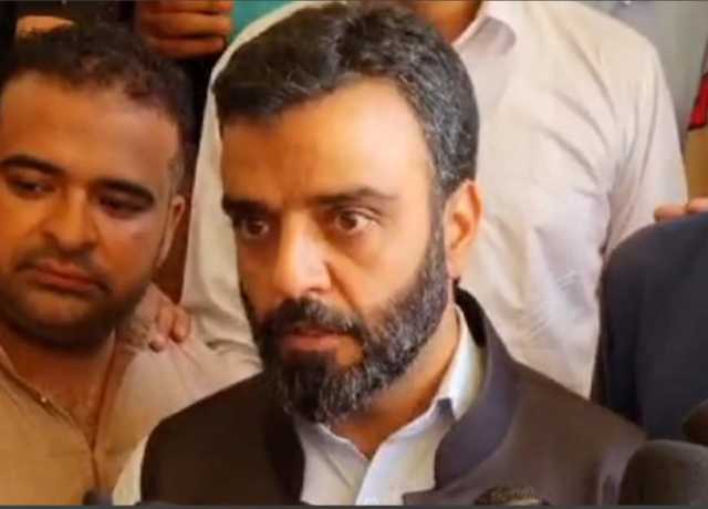 قوم کی آواز بنو یا پھر ایک طرف ہو جائو، روح اللہ