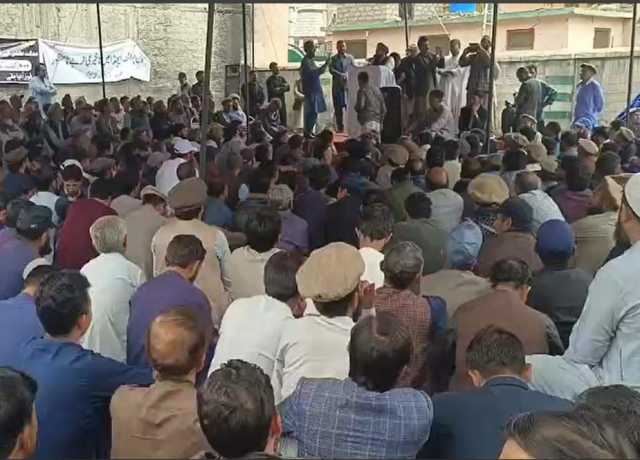 گلگت میں سینکڑوں اساتذہ کا دھرنا ساتویں روز بھی جاری