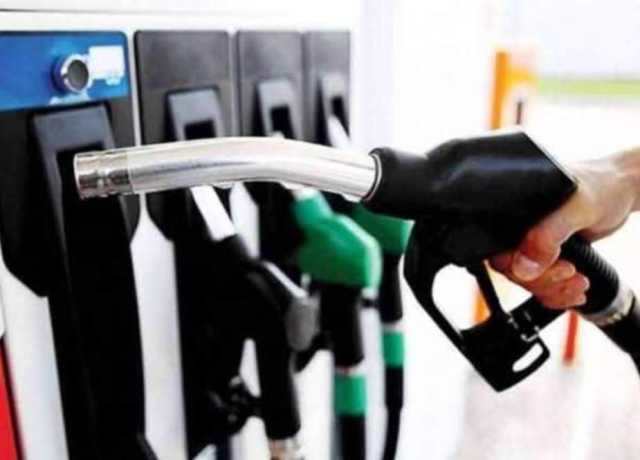 حکومت نے پٹرول کی قیمت میں اضافہ کر دیا، ڈیزل کے نرخ برقرار