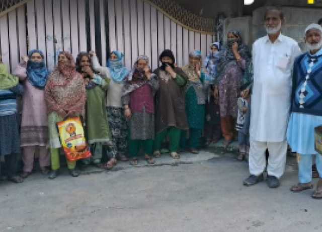 کپواڑہ میں قابض انتظامیہ کی عوام دشمن پالیسیوں کے خلاف احتجاجی مظاہرہ