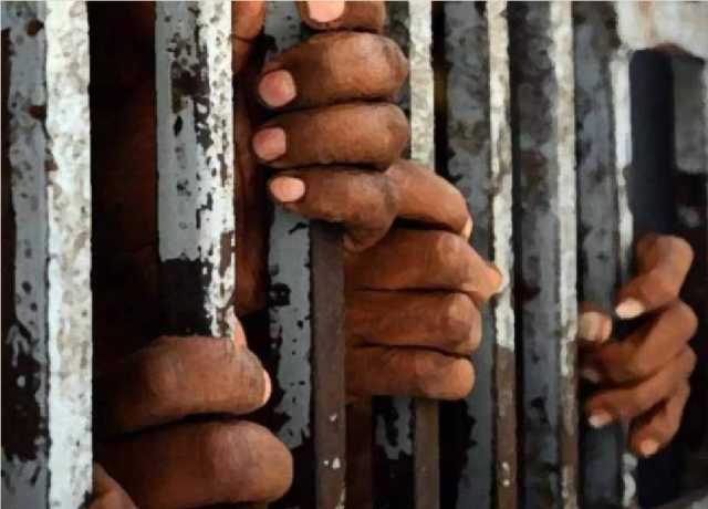 عید کی خوشیاں دوبالا، خیبر پختونخوا کی جیلوں سے 220 قیدی رہا