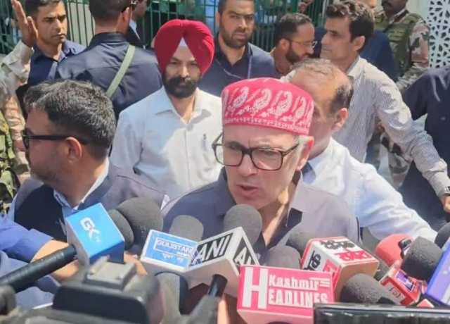 جامع مسجد سرینگر میں نماز کی اجازت نہ دینا افسوسناک ہے، عمر عبداللہ