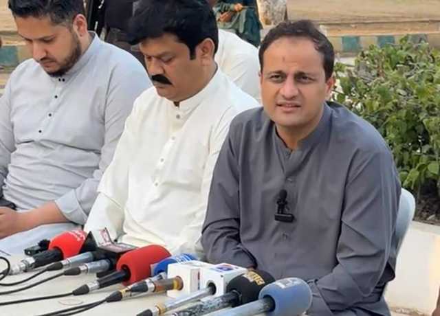 ایم کیو ایم کو ہمارے کام سے مرچیں لگتی ہیں تو لگیں، میں کیا کروں، مرتضیٰ وہاب