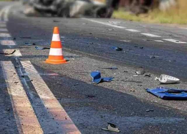 سرگودھا لاہور روڈ پر گاڑی الٹنے سے 2 افراد جاں بحق، 3 شدید زخمی