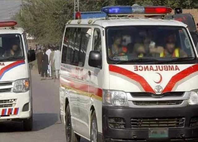 ڈیرہ اسماعیل خان، کار کھائی میں گرنے سے 2 بھائیوں سمیت 4 افراد جاں بحق