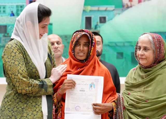 سندھ میں سیلاب کیوجہ سے گھروں سے محروم ہونیوالوں کو ملکیتی حقوق مل گئے