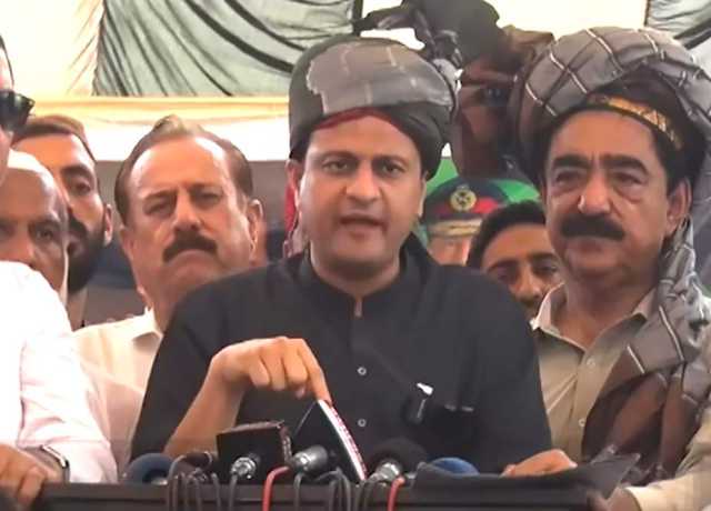 پیپلز پارٹی عوام کے درمیان بیٹھ کر مثالی خدمت کرنے کی کوشش کر رہی ہے، مرتضیٰ وہاب