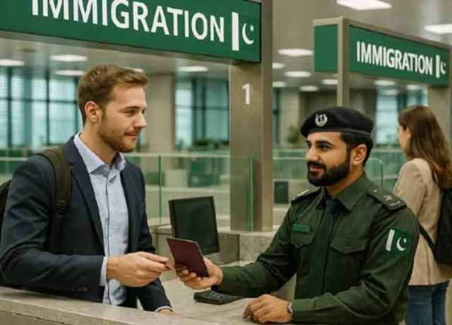 ملک بھر کے انٹرنیشنل ایئرپورٹس پر غیر ملکی مسافروں کیلئے علیحدہ امیگریشن کاؤنٹرز قائم