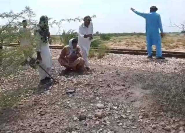 سبی میں ریلوے ٹریک کے قریب دھماکا، جعفر ایکسپریس بال بال بچ گئی