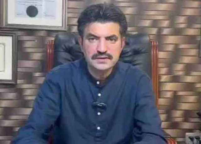 تحریک انصاف کی موجودہ قیادت کے ساتھ کوئی باہر نکلنا نہیں چاہتا، شیر افضل مروت