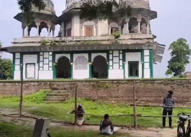اترپردیش میں ایک اور مسجد میں ہندو انتہا پسندوں کے ہاتھوں توڑ پھوڑ