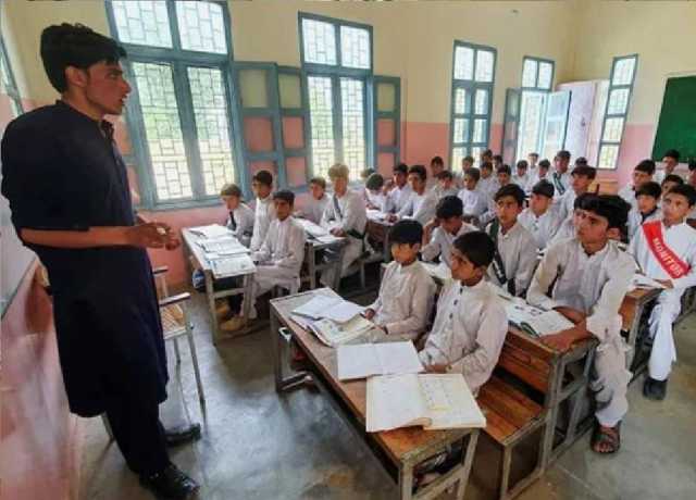 خیبر پختونخوا میں ڈبل شفت اسکول سسٹم شروع کرنے کا فیصلہ