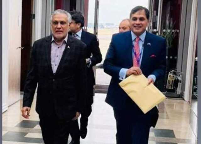 اسحاق ڈار 3 روزہ سرکاری دورے پر برطانیہ پہنچ گئے