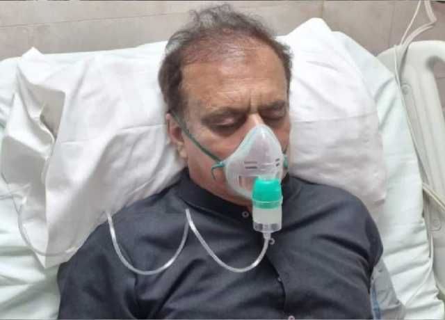 شبلی فراز دل کی تکلیف میں بدستور زیر علاج، ڈاکٹرز کا اوپن ہارٹ سرجری پر غور