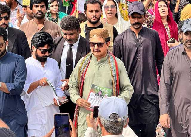 پی ٹی آئی سندھ کی کال پر عمران خان کی رہائی کے لیے احتجاج، ریلیوں میں عوام کی بھرپور شرکت