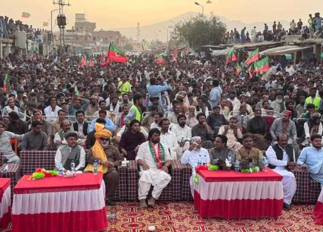 دکی، عمران خان کی رہائی کیلئے جلسہ پر قائدین کیخلاف مقدمہ درج