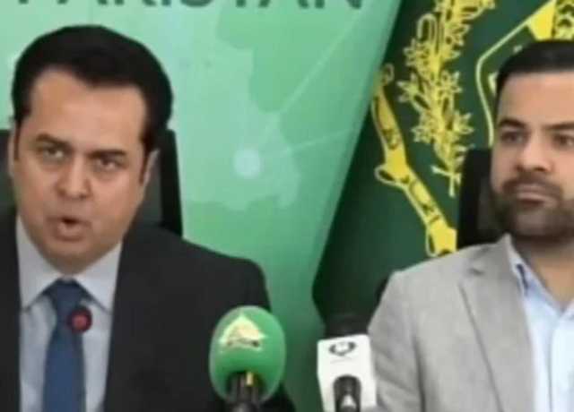 دہشت گرد تنظیمیں سوشل میڈیا کے ذریعے نوجوانوں کو بھرتی کر رہی ہیں، طلال چودھری