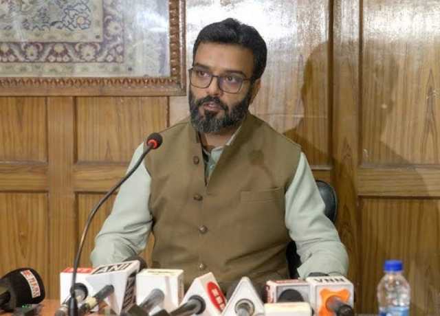 آغا روح اللہ کی کشمیریوں کو اجتماعی سزا دینے پر مودی حکومت اور بھارتی میڈیا پر کڑی تنقید