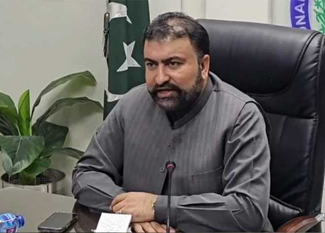 سرفراز بگٹی کا ریٹارڈ افسر کی دوبارہ تعیناتی کا نوٹس، انکوائری کے احکامات