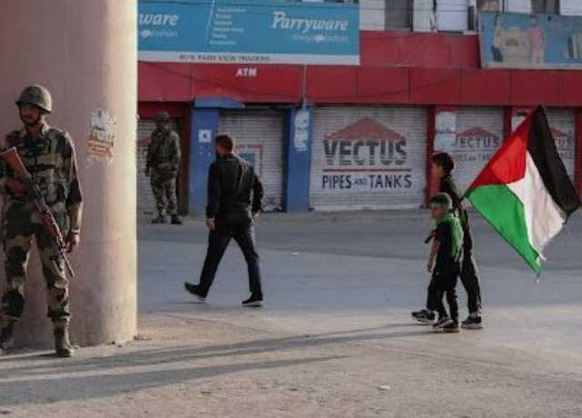 اترپردیش میں تین مسلم نوجوانوں کو فلسطینیوں کیلئے رقم بھیجنے پر گرفتار کیا گیا