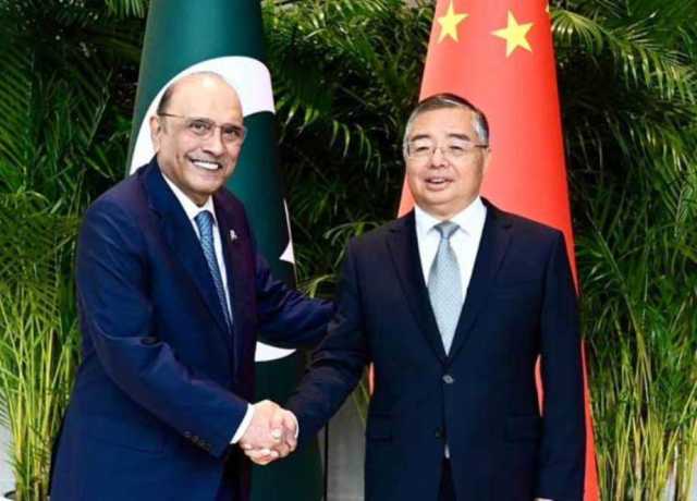 آصف علی زرداری چین کے دورے کے بعد وطن واپس پہنچ گئے