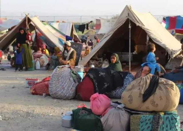 وفاقی حکومت کا 40 سال پرانے افغان مہاجرین کیمپس بند کرنے کا فیصلہ