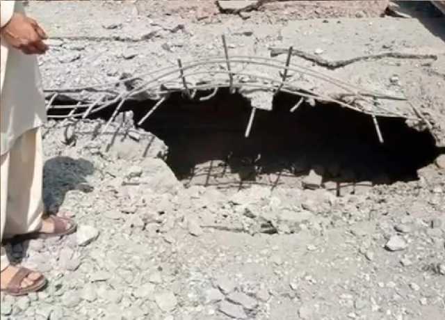بنوں میں دہشتگردوں نے رابطہ پل دھماکے سے تباہ کردیا، عوام میں شدید غم و غصہ