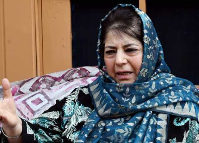 بی جے پی بندوق کی نوک پر کشمیریوں کو قومی ترانہ گانے پر مجبور کررہی ہے، محبوبہ مفتی