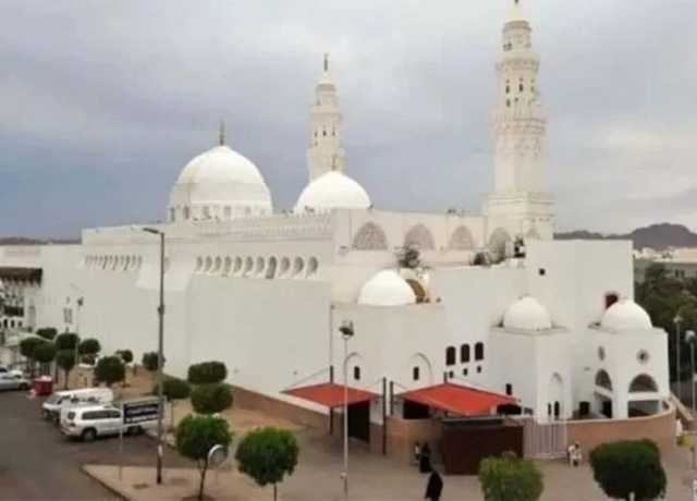شاہ سلمان کی مدینہ منورہ کی مسجد قبلتین کو 24 گھنٹے کھلا رکھنے کی ہدایت