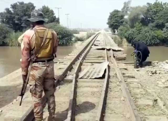 نصیر آباد، ریلوے ٹریک پر دھماکہ، ایک ریلوے ملازم جانبحق