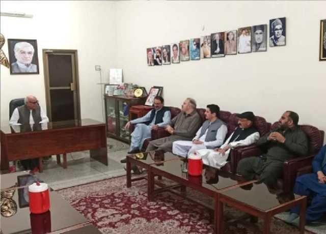 پی ٹی آئی کا سہیل آفریدی کی بلامقابلہ کامیابی کیلئے اے این پی سے رابطہ